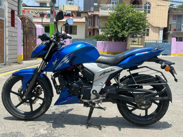 TVS Apache RTR 160 4v 