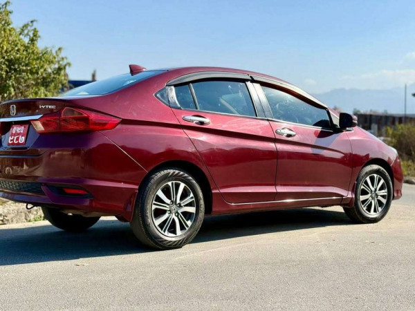 SINGLE HANDED HONDA CITY ON SALE AND EXCHANGE