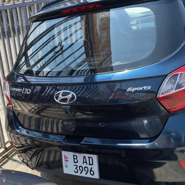HYUNDAI GRAND I10 NIOS SPORTZ 