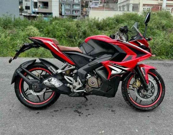 Pulsar 200 RS 