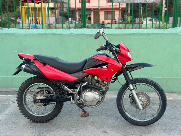 Honda xr 125cc single handed