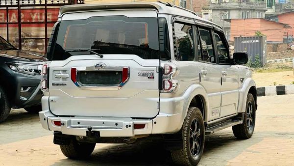 2016 Scorpio s10 fully loaded