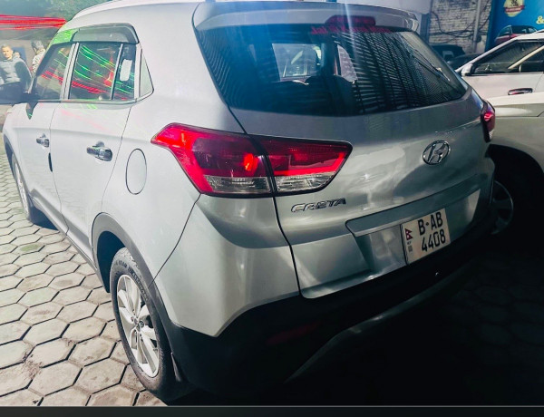 Hyundai Creta EPlus 