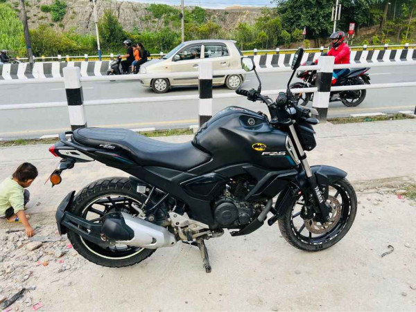 2021 Yamaha 150 fzs v3 Fi 