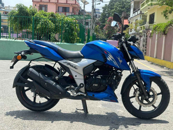 TVS Apache RTR 160 4v TVS Apache RTR 160 4v